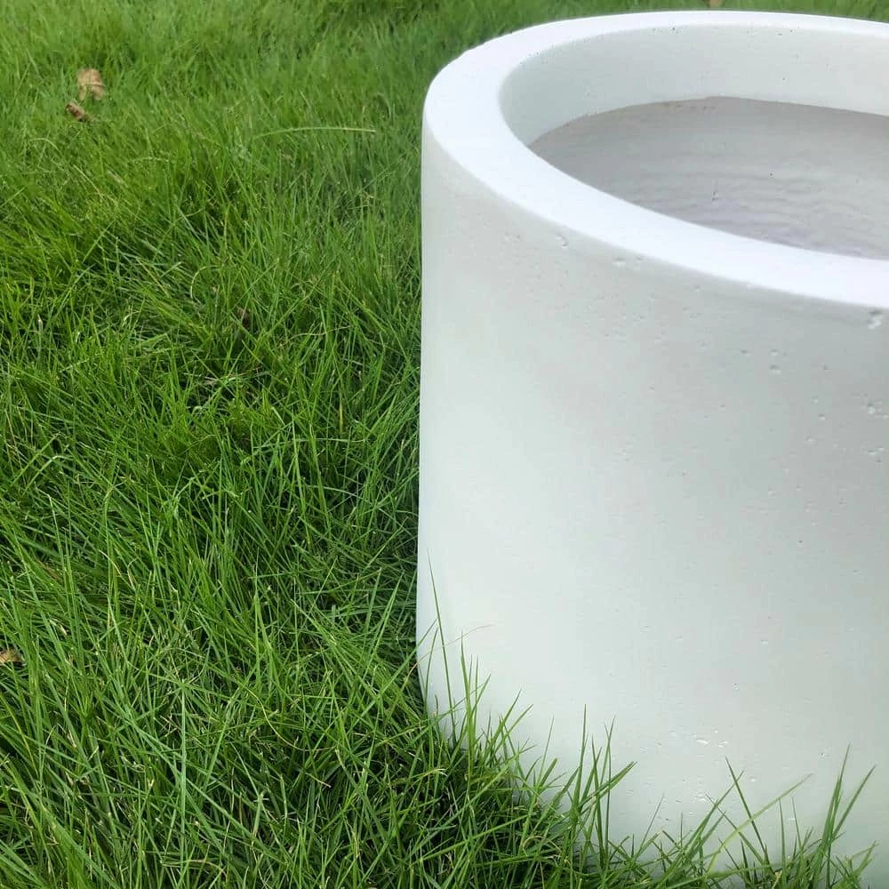 KANTE 15.8 in. W Round Pure White Concrete/Fiberglass Indoor Outdoor Modern Seamless Planter 6 KANTE 15.8 in. W Round Pure White Concrete/Fiberglass Indoor Outdoor Modern Seamless Planter - Image 4