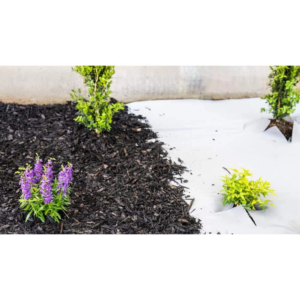 Vigoro 4 ft. x 100 ft. Matrix Grid Landscape Weed Control Fabric 10 Vigoro 4 ft. x 100 ft. Matrix Grid Landscape Weed Control Fabric - Image 8