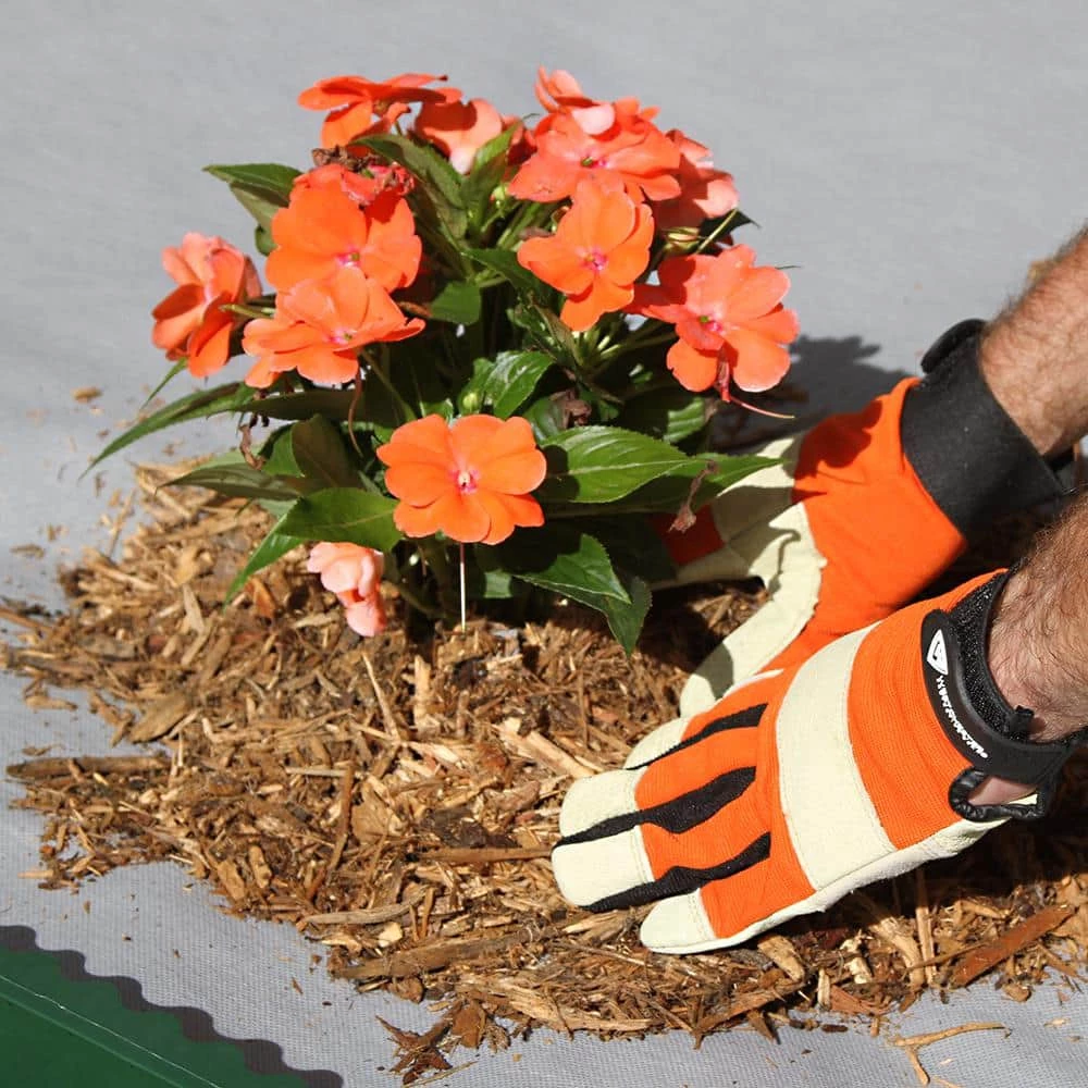 Vigoro 4 ft. x 50 ft. Matrix Grid Heavy-Duty Landscape Fabric (4-Pack) 6 Vigoro 4 ft. x 50 ft. Matrix Grid Heavy-Duty Landscape Fabric (4-Pack) - Image 4